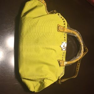 Yellow and gold Shoedazzle purse